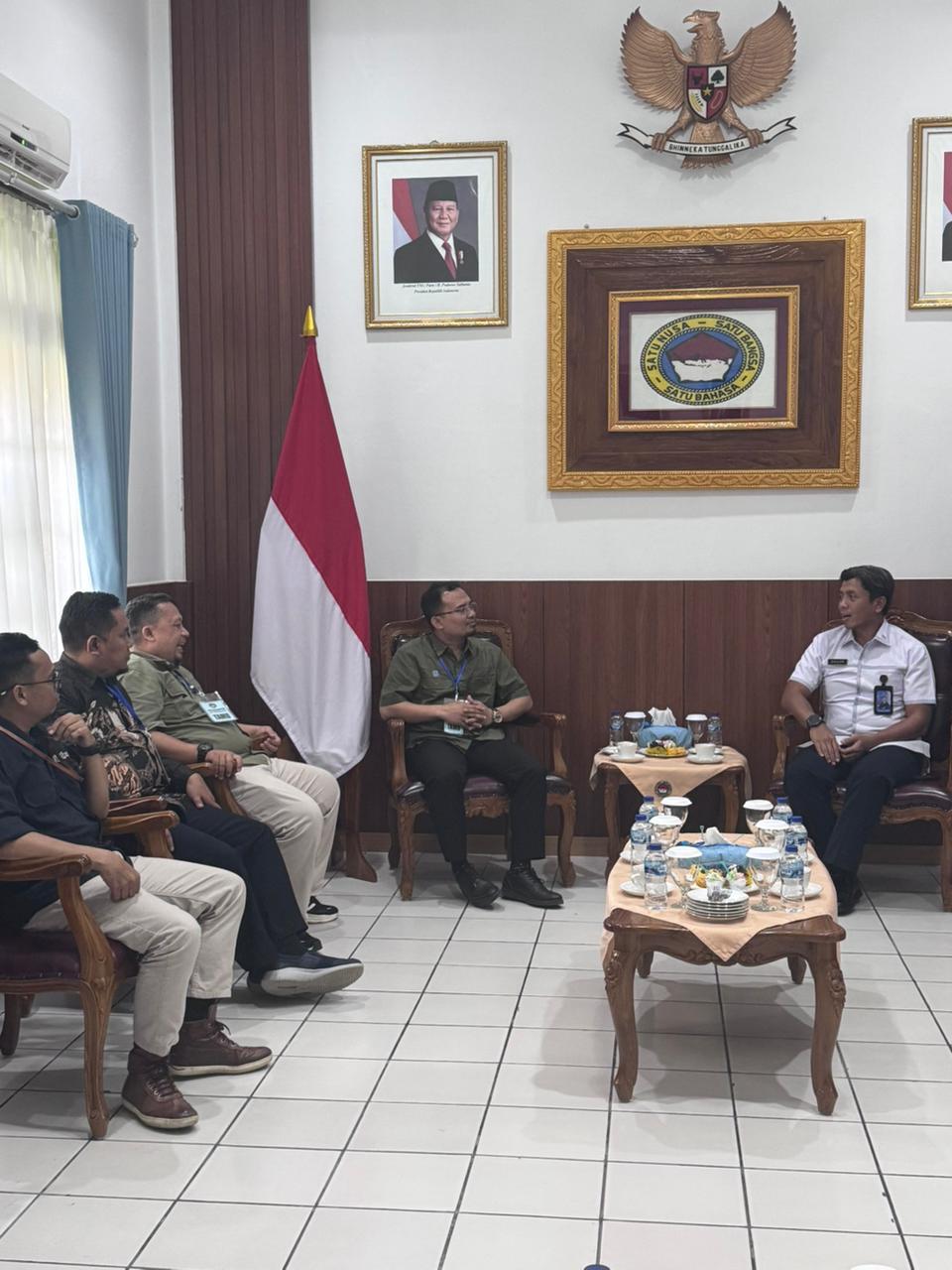 Kunjungan kerja SMA Al Bayan